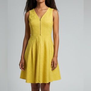 GUESS Women’s size 6 Sunny Yellow V-Neck Pleated A-Line Dress, gold zip front